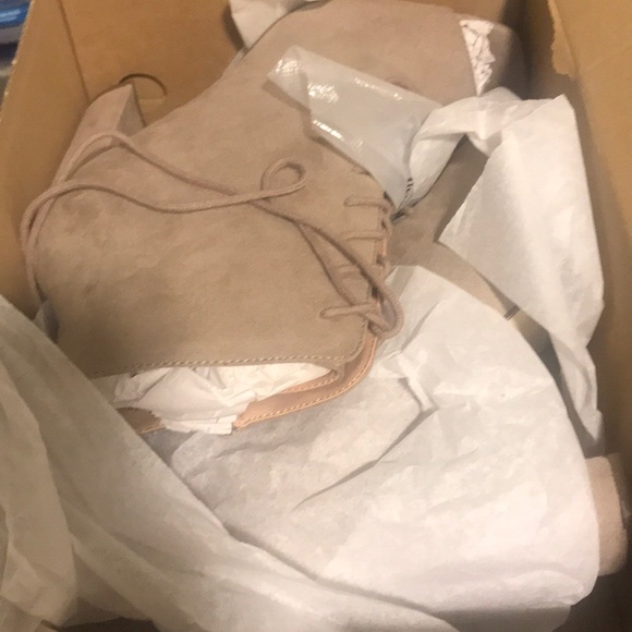 ASOS Lace Up Block Heeled cream open toe  Boot - Picture 4 of 5